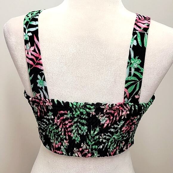 No Boundries Two Piece Set Size XS Shorts with Crop Top Floral Print Summer Fun - Picture 4 of 12
